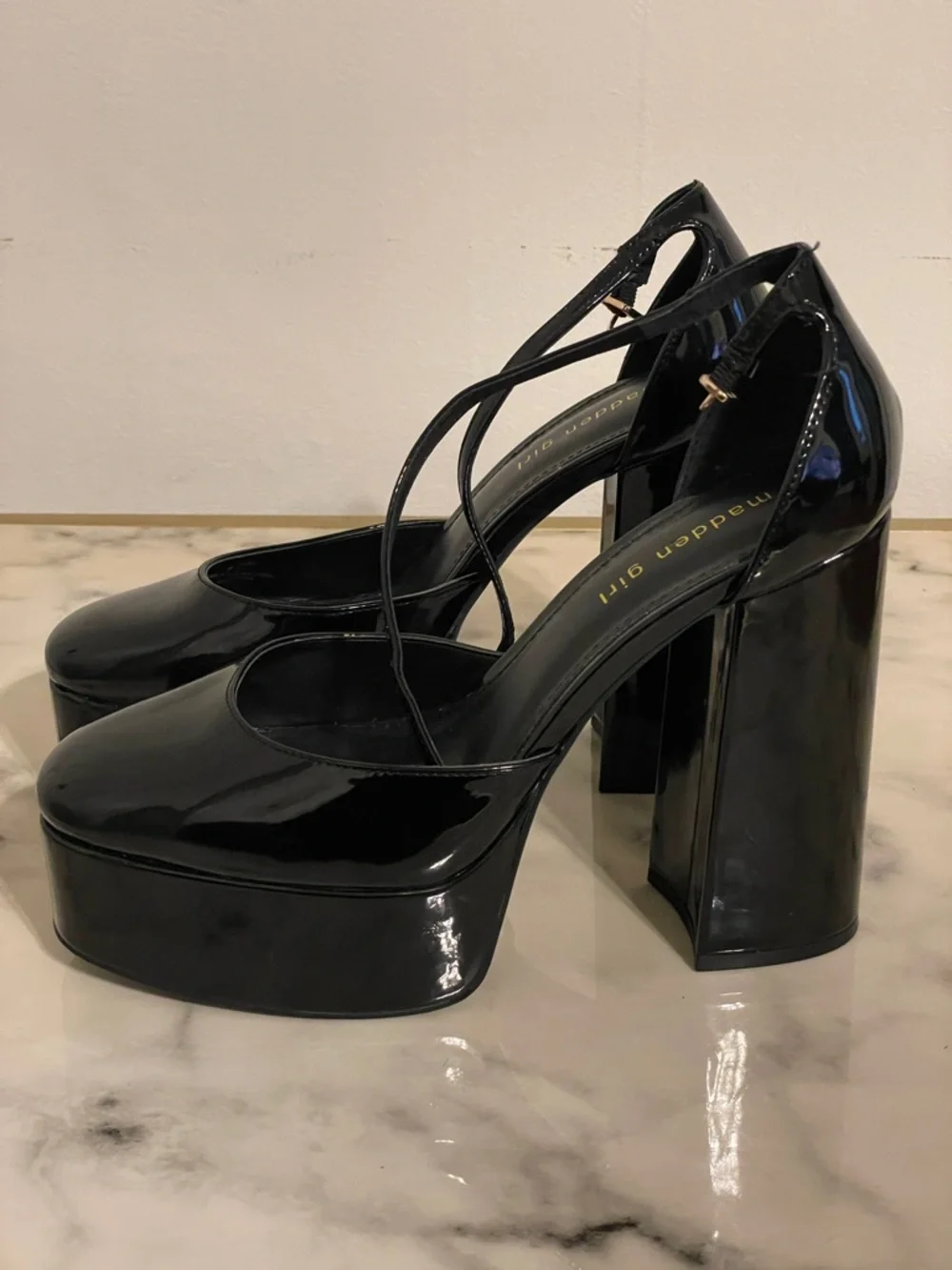 Madden Girl Denveer Dion Black Patent Platform Mary Janes Womens 8.5 Academia - Picture 4 of 9